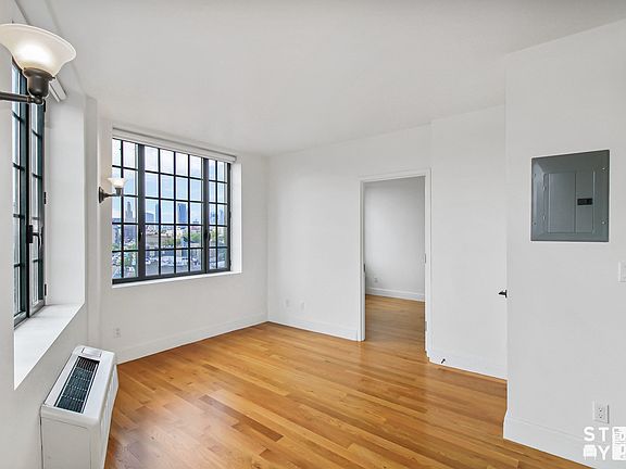 3rd image of 1035 Fulton St #2ER