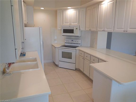 4th image of 3914 Upolo Ln