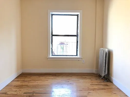 Rented by Lang Realty LLC | media 16