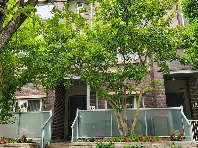 290 Village Green Sq #Townhouse 25 — Photo 1