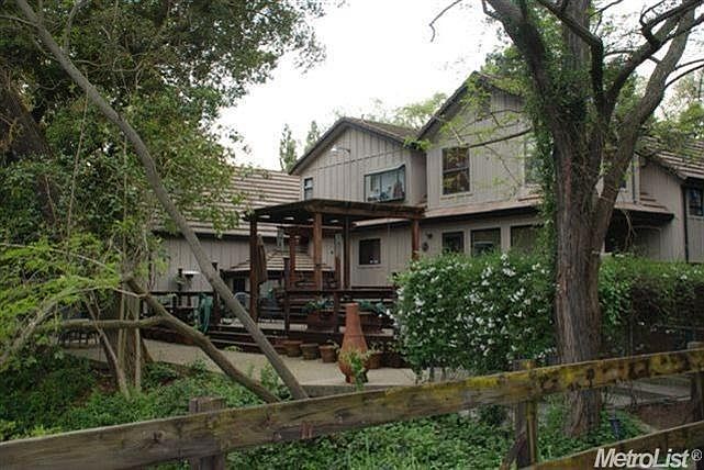 1st image of 18760 Lilac St
