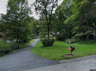 6 Kelly Ct, Stormville, NY 12582