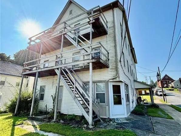 370 Main St, Tatamy, PA 18085