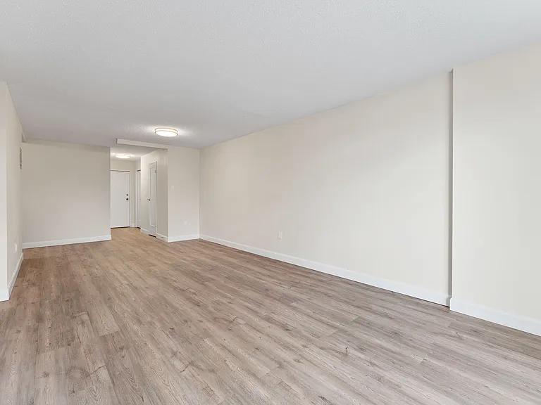 15 Sympatica Cres — Photo 13