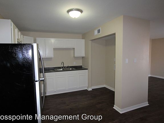 4th image of 11101 Ingram St APT 1