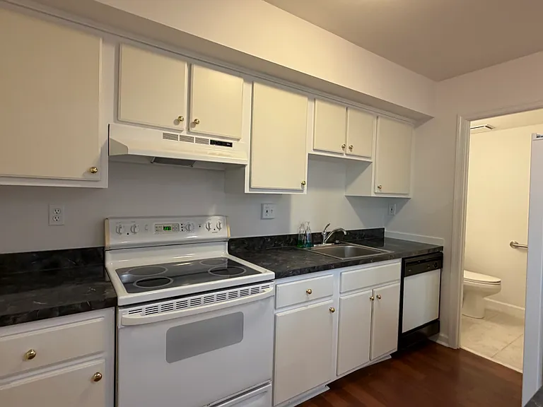 4124 Salford Ct — Photo 10