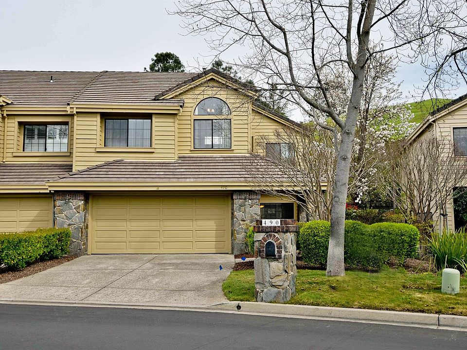 1st image of 490 Eagle Valley Way