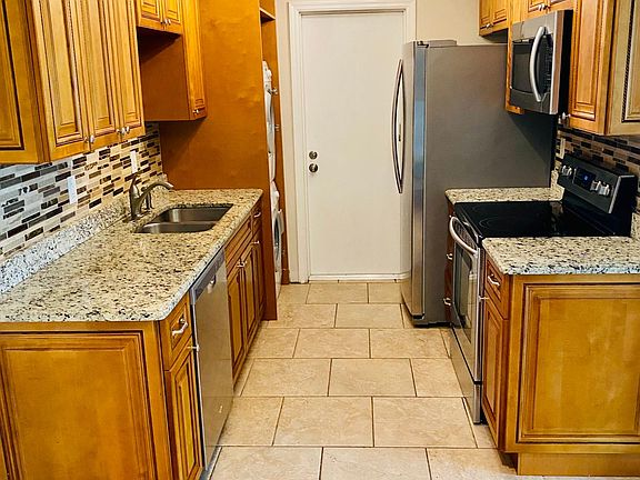 4th image of 5800 Hollywood Blvd APT 311