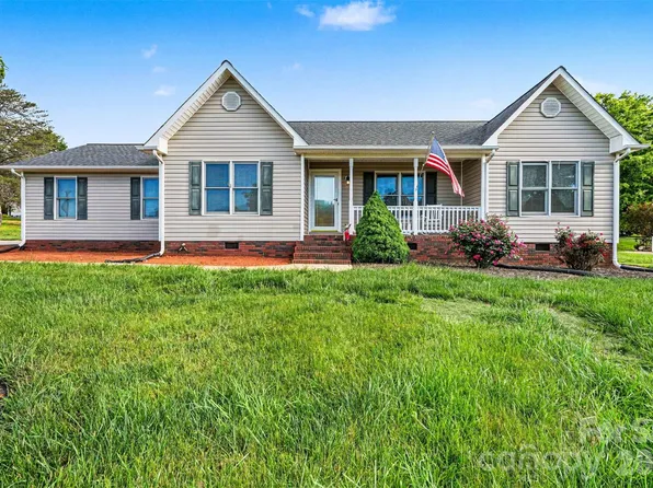 173 Alpine Cir, Statesville, NC 28625