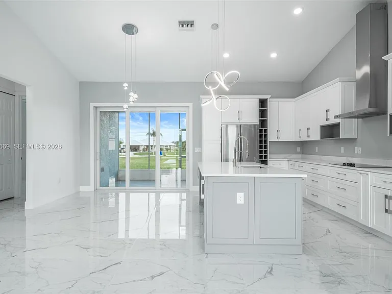1025 Greenway Ter — Photo 10