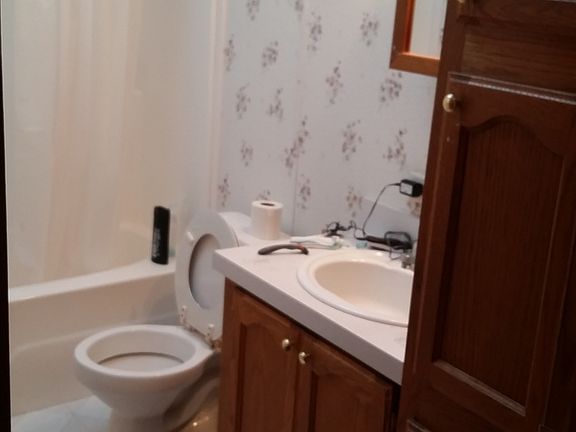 4th image of 2917 Meghans Ln