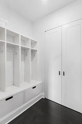 Sold by Compass | media 16