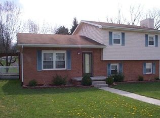 35 Rolling Hls, Princeton, WV 24740