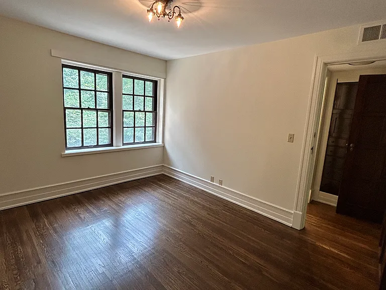 1801 Spring Dr #J — Photo 17