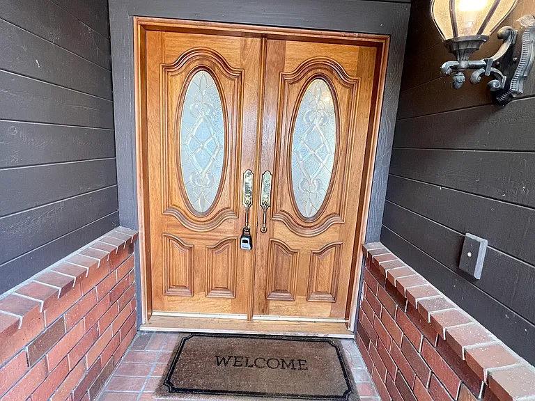 17141 Green Ln — Photo 3