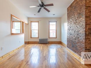 556 17th St #2A, Brooklyn, NY 11215
