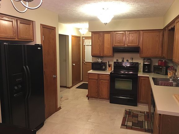 Kitchen with appliances