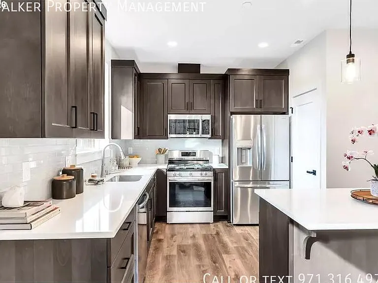 996 E Rork Ct — Photo 8