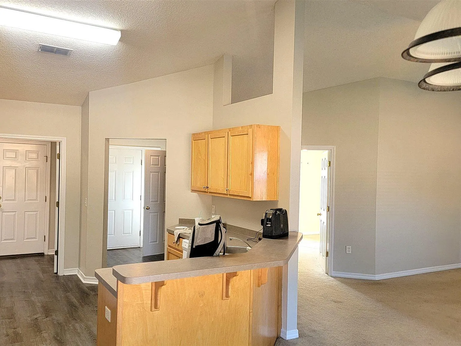 4 bed, 2.0 bath, 1815 sqft, $1,925 — Photo 2