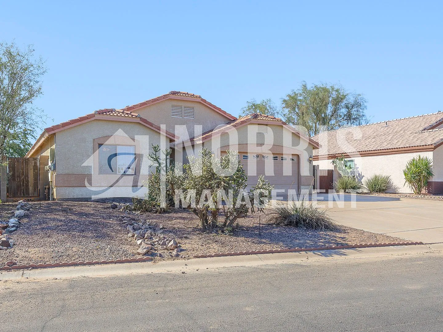 Wonderful Established Home in Arizona City — Photo 2