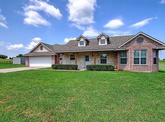 2nd image of 515 Pearce Dr