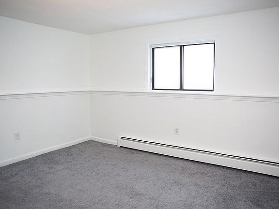 5th image of 625 W Lowell Ave Unit 8