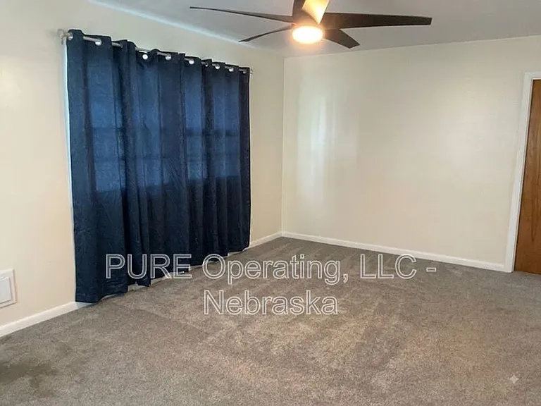 3607 Ernst St — Photo 9