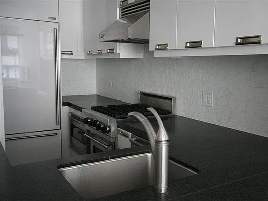 Rented by Sotheby's International Realty | media 2
