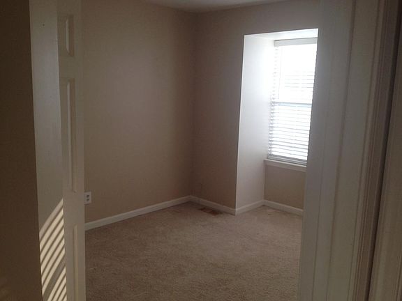 5th image of 705 Reedy Cir
