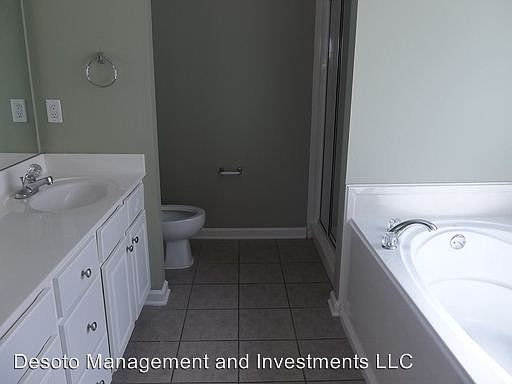 4th image of 4822 Graham Lake Dr