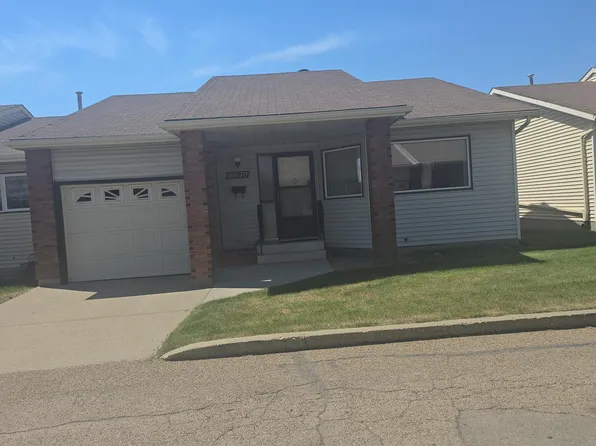 10670 153rd Ave NW, Edmonton, AB T5X 5R7