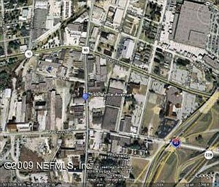 1st image of 546 N Myrtle Ave
