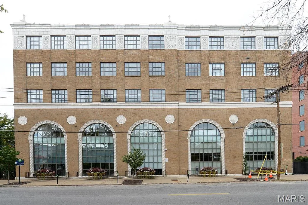 2 bed, 2.0 bath, 1620 sqft, $2,500 — Photo 3