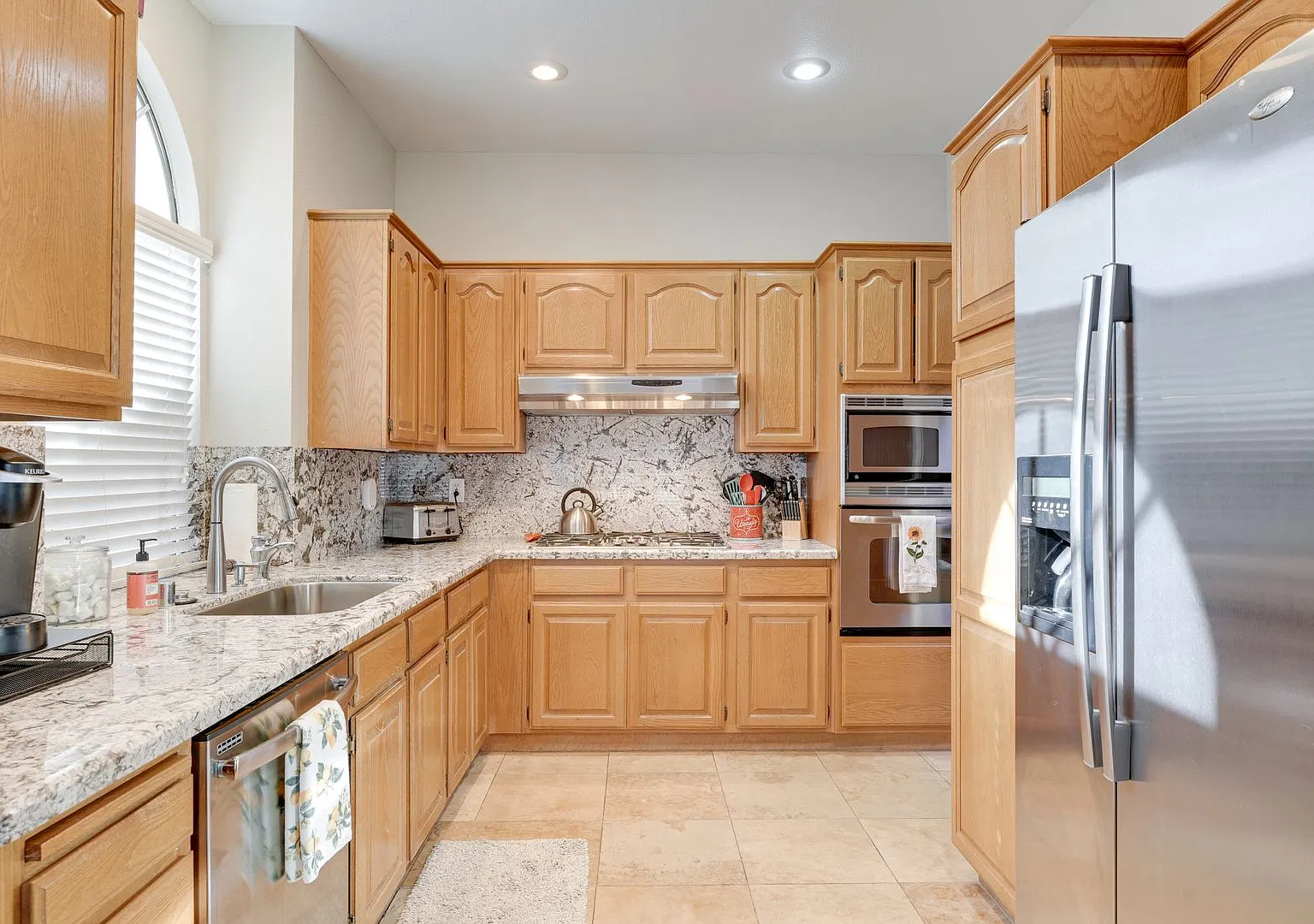 Fully Furnished Single-Story with Private Hot Tub Retreat & 3-Car Garage! — Photo 1