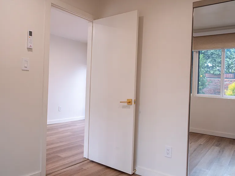 2861 Cedar Ave #A — Photo 12