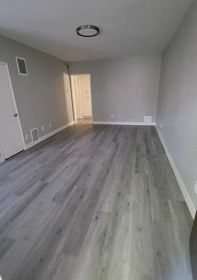 530 S Normandie Ave #16 — Photo 8