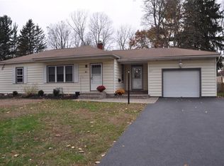 21 Yolanda Dr, Rochester, NY 14624