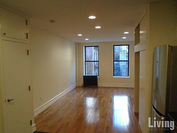 4th image of 946 Columbus Ave APT 2A