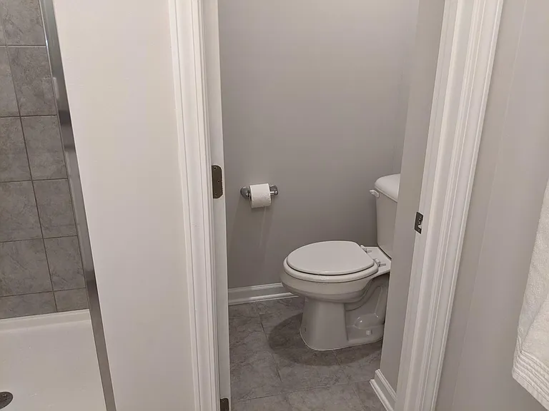1035 Manorhaven Dr — Photo 11