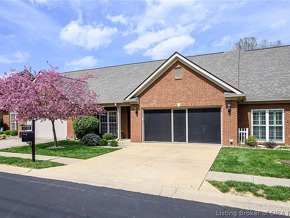 5th image of 2136 Pickwick Drive