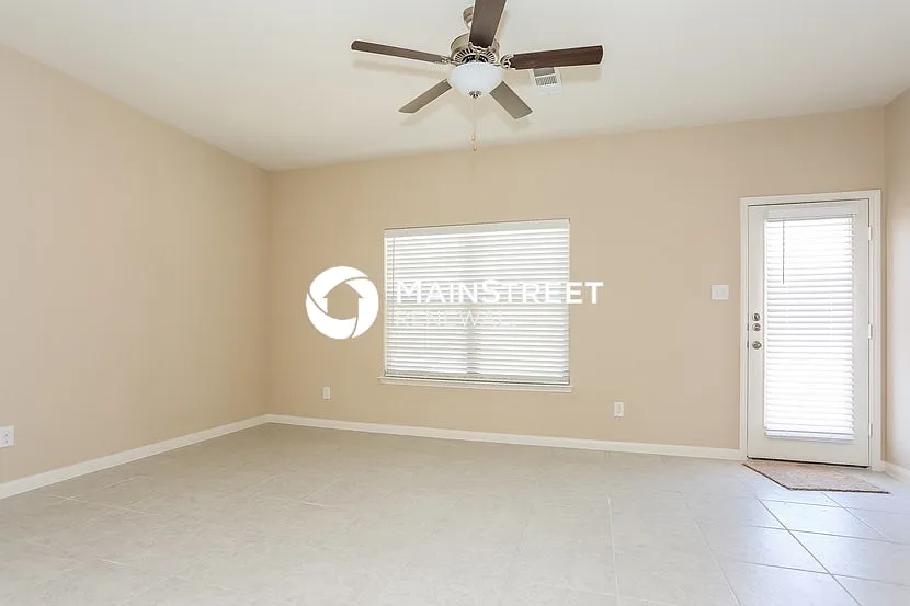 2208 Georgetown St — Photo 2