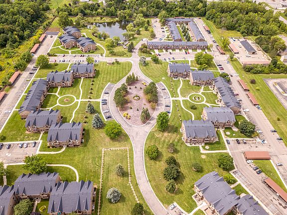 Welcome to The Landings at Fountain Pointe in Grand Blanc, MI!