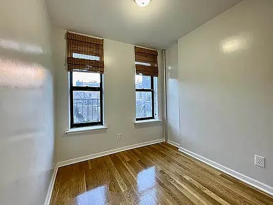 Rented by J PRESTON AND ASSOCIATES INC | media 9