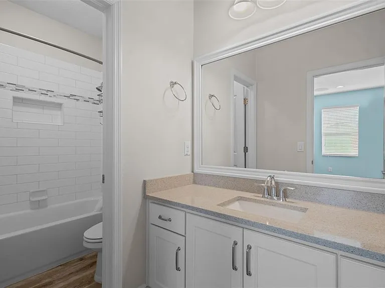 2515 Portico St — Photo 32