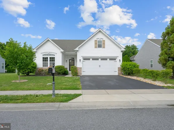 13 Fairway Dr, Ocean View, DE 19970