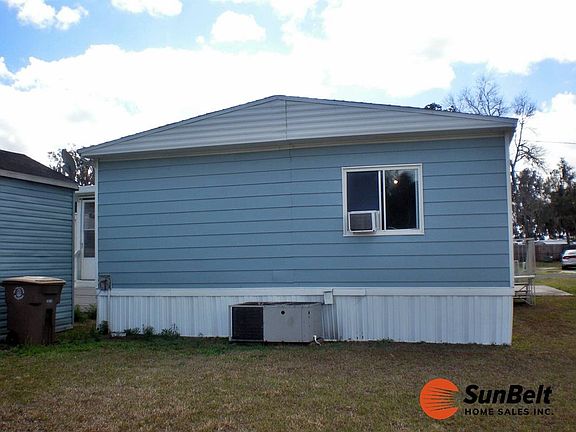 3rd image of 3920 SW 30th St #B10