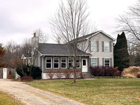 11613 S Cork Rd, Morrice, MI 48857