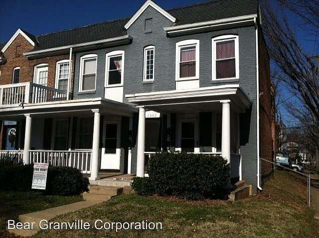 1st image of 2002 Rosewood Ave APT B