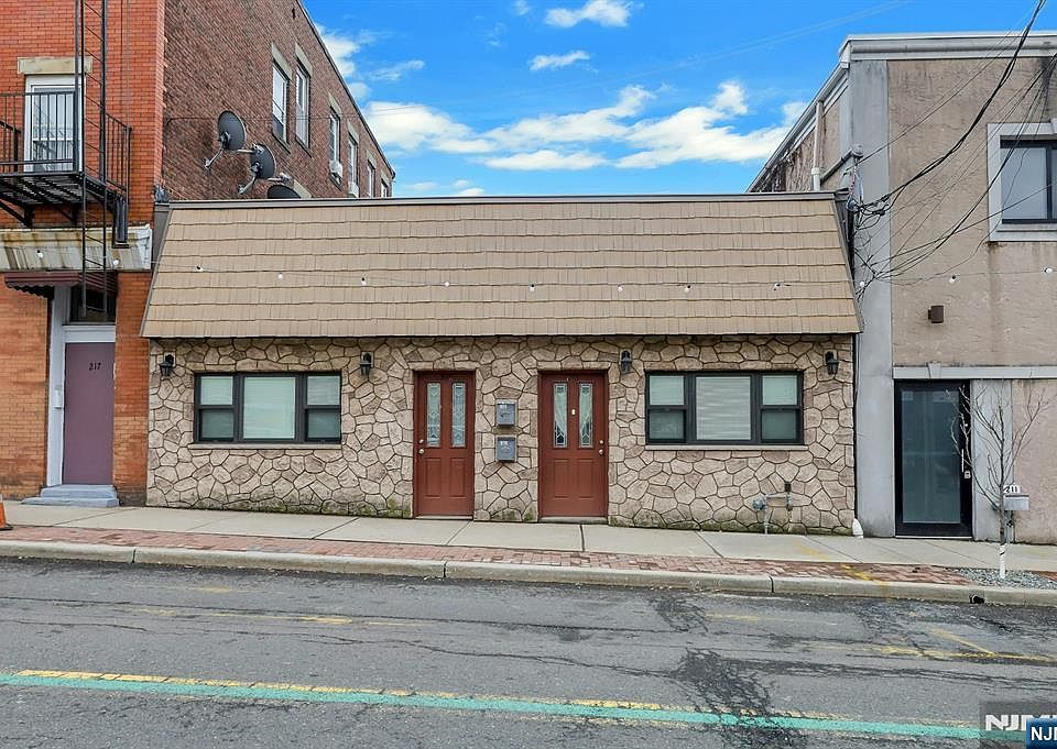 1st image of 213-215 Central Ave