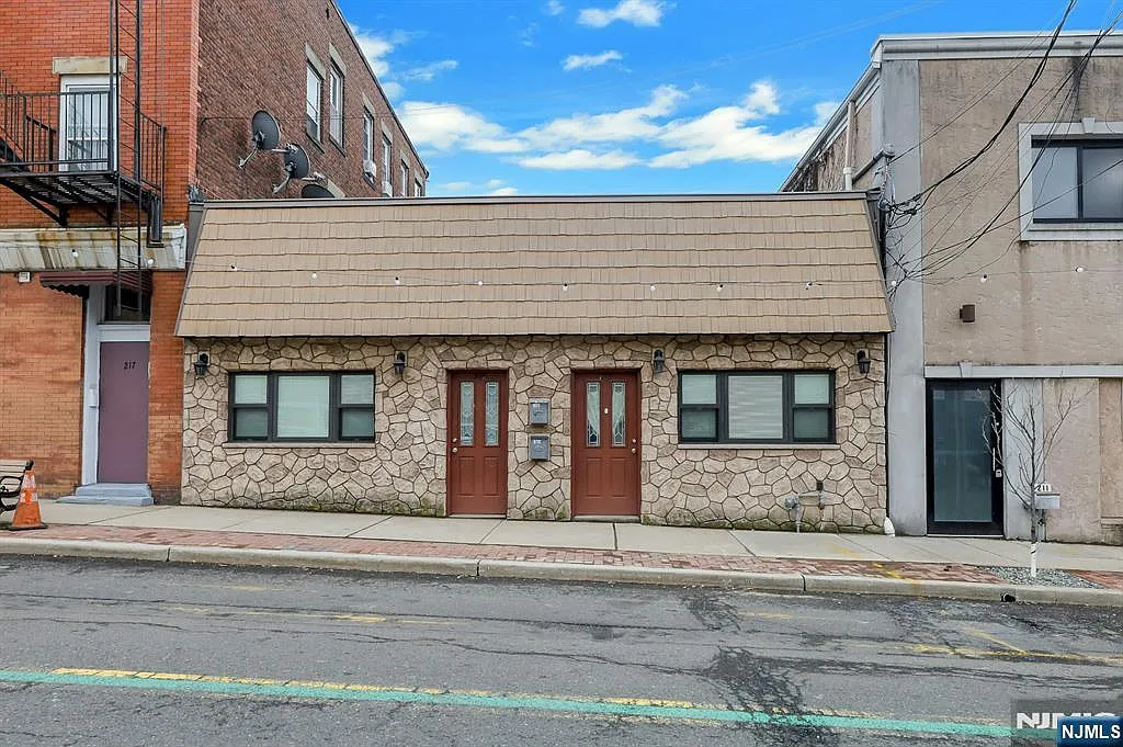 213-215 Central Ave photo 1